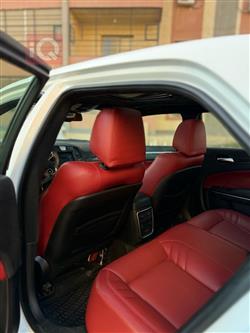 کرایسلەر 300